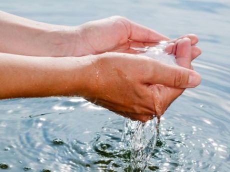 lebendiges Wasser Canva